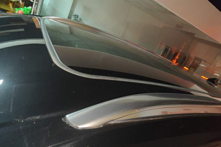 Used Buick Envision 2023 Encore S 652T Two-Wheel-Drive Luxury Model
