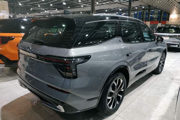 Used Ford Edge 2025 Ford Explorer L 2.0T EcoBoost E-Hybrid Four-Wheel-Drive 7-Seater Supreme Model