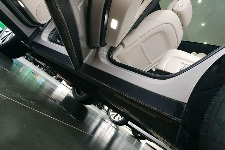 Used Li Auto L6 2025 Pro Smart Refresh Edition
