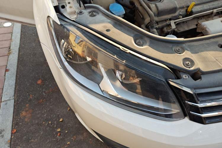 Used Volkswagen Touran 2015 1.4T Manual Fashion Edition 5-Seater
