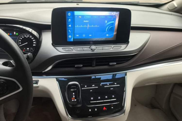 Used Buick GL8 2021 Land Cruiser Executive Class 652T Comfort Model
