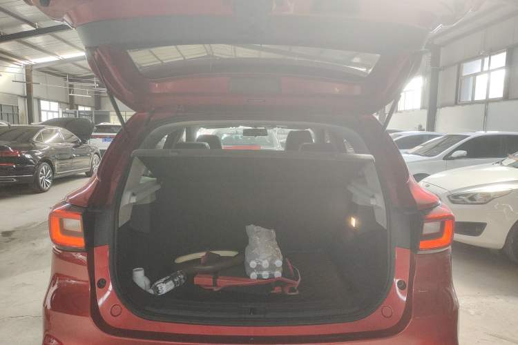 Used MG ZS 2017 1.5L Automatic Luxury Internet Edition
