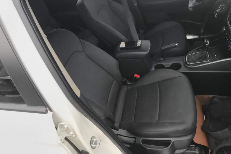 Used Kia Carens 2013 2.0L 5-Seater Automatic Standard Version China IV Standard
