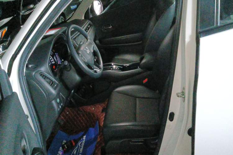 Used Honda Vezel 2020 1.5L CVT Pioneer Edition
