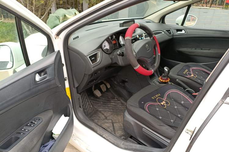 Used Peugeot 308 2014 Enjoy Edition Classic 1.6L Manual YouShang Model