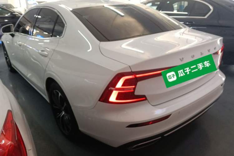 Used Volvo S60 2021 T4 Zhiyi Luxury Edition