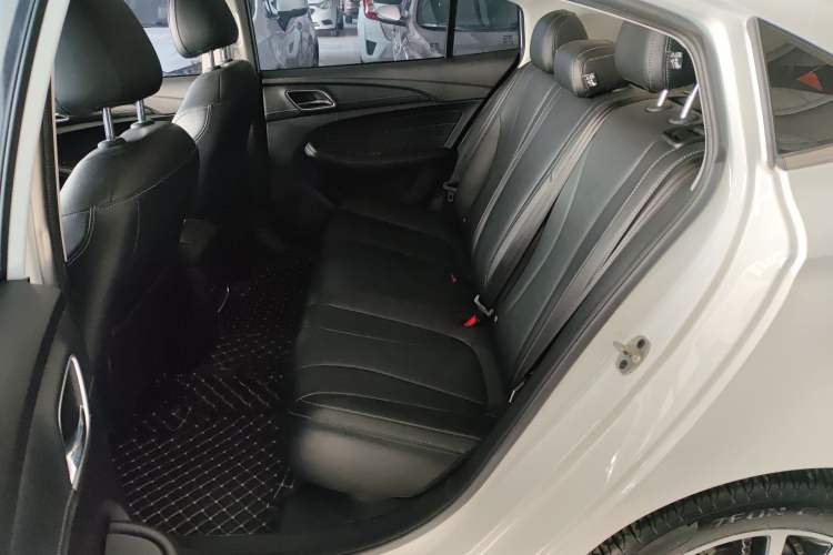 Used Roewe i5 2020 1.5L Automatic 4G Connect Luxury Flagship Edition