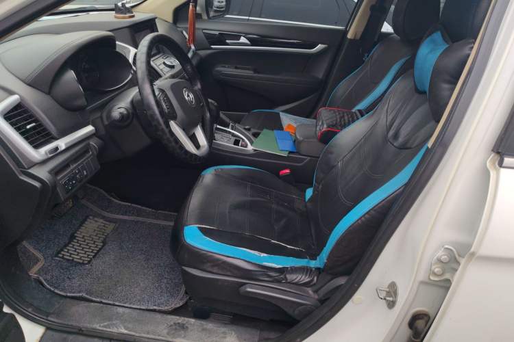 Used Dongfeng Aeolus AX7 2015 2.0L Automatic Zhiyue Version
