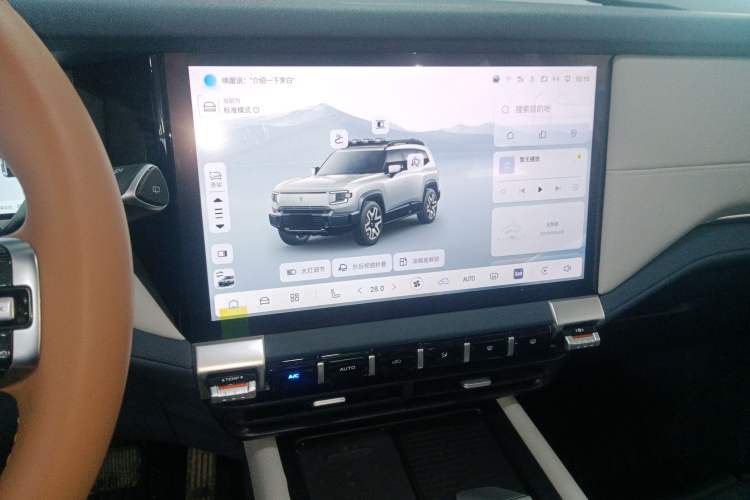 Used  G318 2024 Four-Wheel-Drive Air Suspension Model