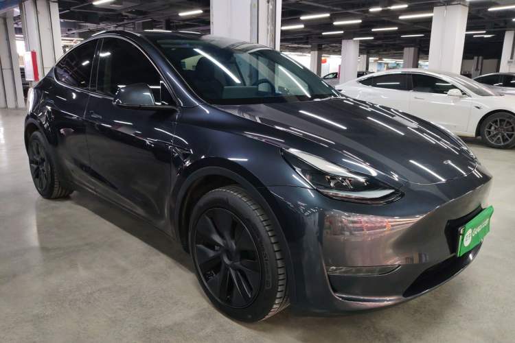 Used Tesla Model Y 2024 Long-Range All-Wheel-Drive Version
