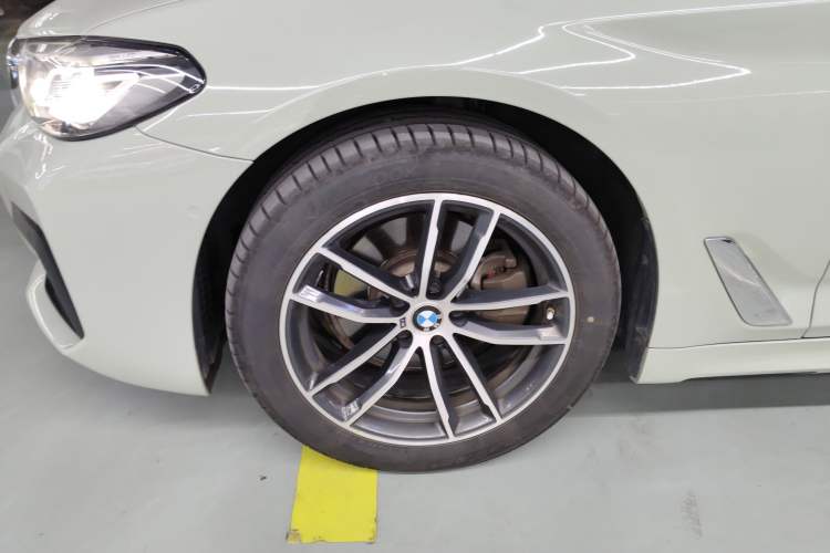 Used BMW 5 Series 2021 525Li M Sport Package