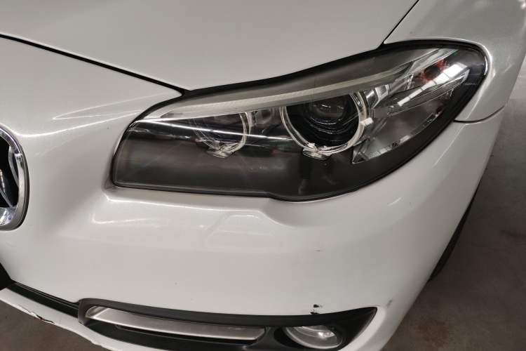 Used BMW 5 Series 2014 525Li Leading Model
