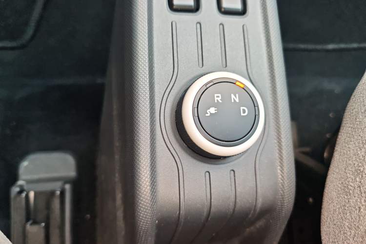 Used Wuling Hongguang MINIEV 2022 Macaron Fashion Model Lithium Iron Phosphate
