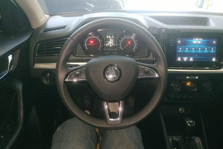 Used Skoda Kamiq 2020 1.5L Automatic Comfort Edition
