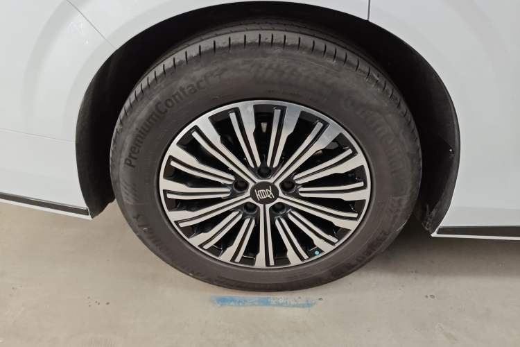 Used BYD Xia 2025 DM-i 1.5T 180km Beyond Edition
