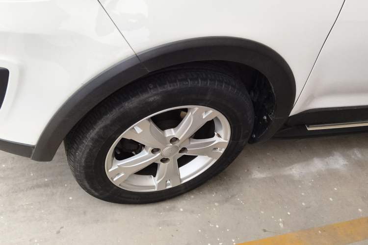 Used Haval H1 2017 Red-Label 1.5L AMT Luxury Model
