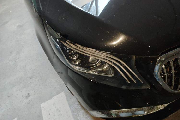 Used Mercedes-Benz Vito 2021 2.0T Elite Version 7 Seats
