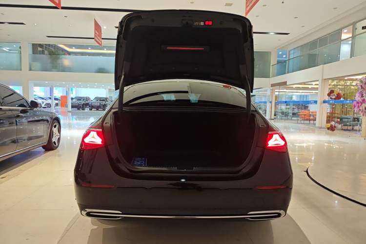 Used Mercedes-Benz E-Class 2025 E 300 L Stylish Model
