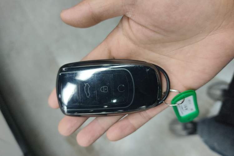 Used Chery Tiggo 8 PLUS C-DM 2025 1.5T 116 km Prestige Version 5 Seats