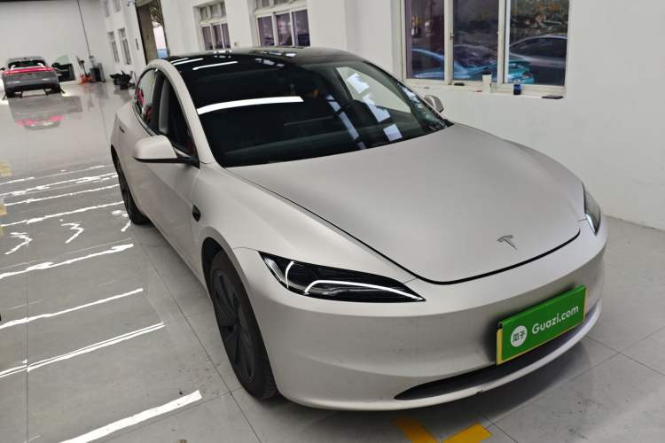 Used Tesla Model 3 2025 Rear-Wheel-Drive Version
