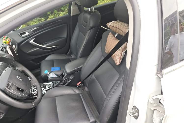 Used Citroen C5 2013 2.3L Automatic Zunyu Model
