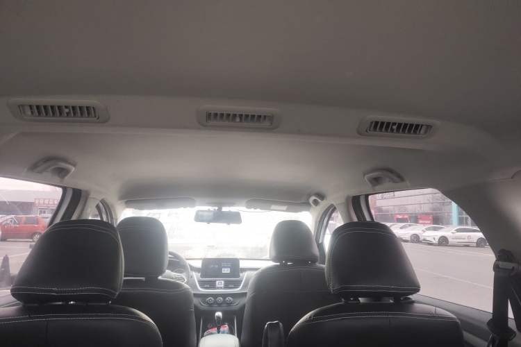 Used Baojun 730 2021 1.5L Manual Fashion Version 7 Seats