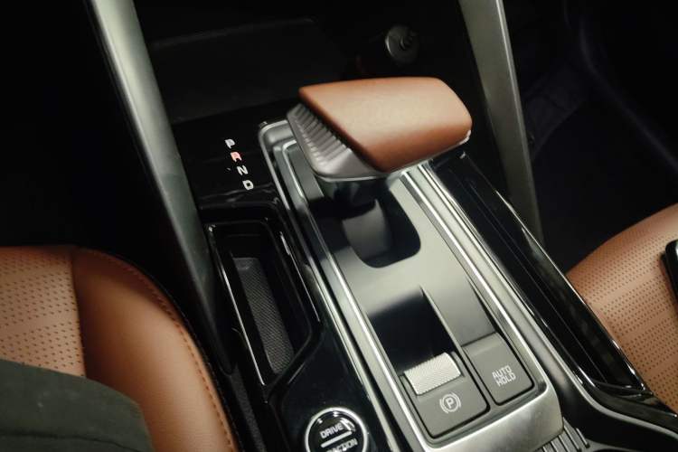 Used Kia Sportage R 2021 Ace 2.0L Splendid Edition
