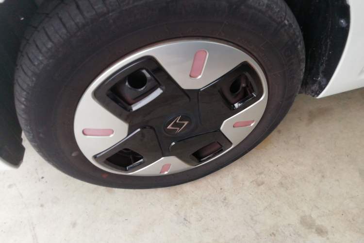 Used SOL E10X 2023 301 km Four-Leaf Clover 36 kW