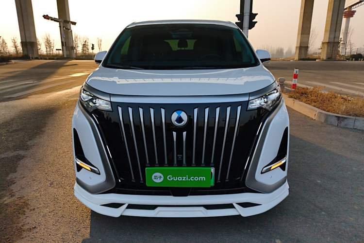 Used Denza D9 2022 EV 600 Four-Wheel Drive Flagship Model