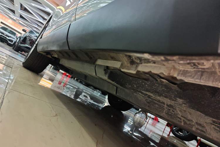 Used Toyota Harrier 2022 2.0L CVT Two-Wheel Drive Deluxe Edition
