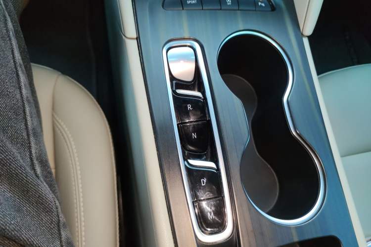 TDK.VehicleDetails.img