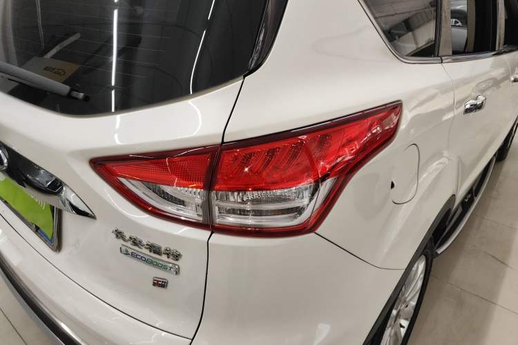 Used Ford Kuga 2015 1.5L GTDi Two-Wheel Drive Fashion Edition
