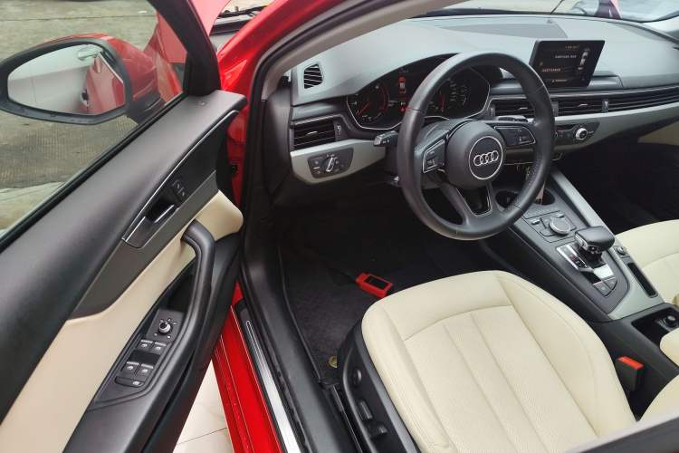 Used Audi A4L 2019 40 TFSI Ambition China VI