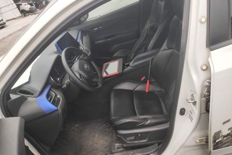 Used Toyota IZOA 2020 2.0L Enjoy Edition
