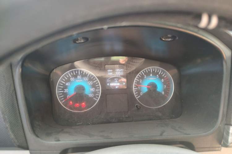 Used Jinbei New Hiace S 2023 1.5L Wealth Edition Passenger Van 5/6/7-Seater Central Air Conditioning Version SWC15M
