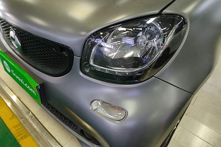 Used  fortwo 2019 0.9T 66kW Hardtop Wind Power Edition China VI
