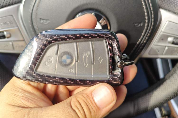 Used BMW X7 2021 xDrive40i Luxury Package with Leading Features