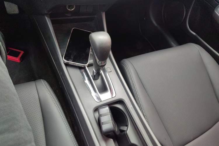 Used Honda Jade 2017 1.8L Automatic Classic Edition 5 seats
