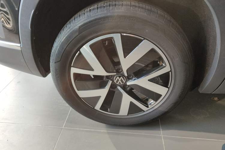 Used Volkswagen Tayron 2024 330TSI Two-Wheel Drive Luxury Plus Advanced Version
