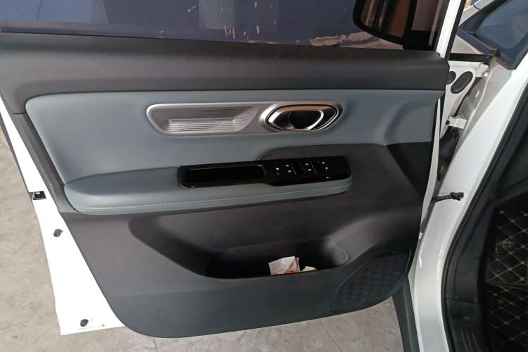 Used AION Y 2023 Plus 510 Smart Edition
