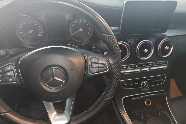 Used Mercedes-Benz C-Class 2015 C 200 L Sport Edition
