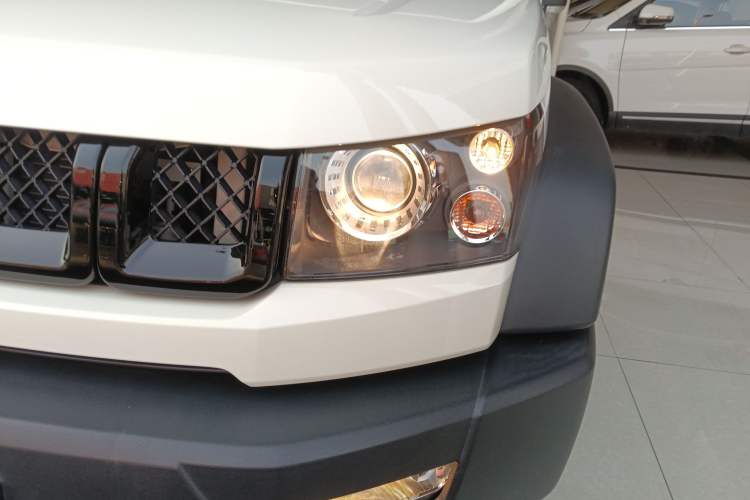 Used BAIC Off-Road BJ40 2016 40L 2.3T Automatic All-Wheel Drive Premium Edition