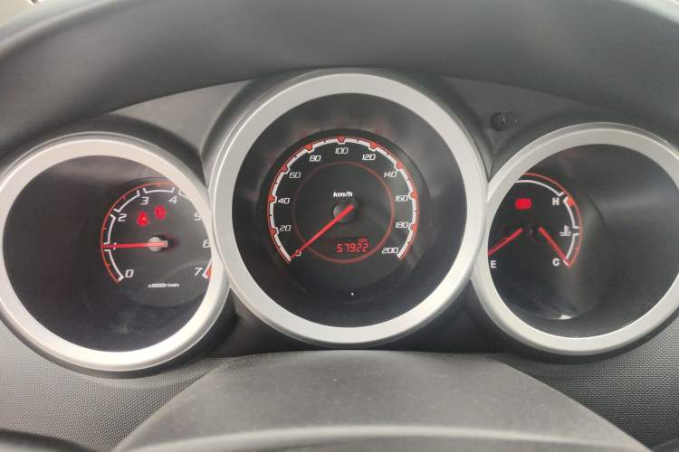 Used Changan CX20 2014 1.4L Manual Sunroof Navigation Version China V Standard
