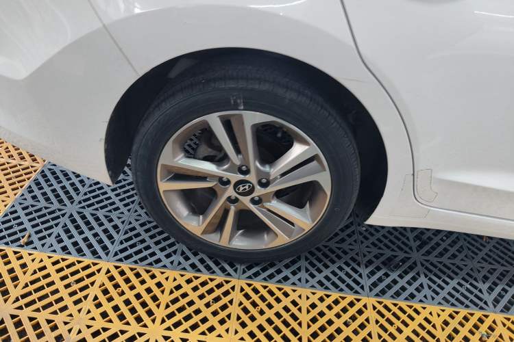 Used Hyundai Elantra 2016 1.6L Automatic ZhiXuan – Elite Version