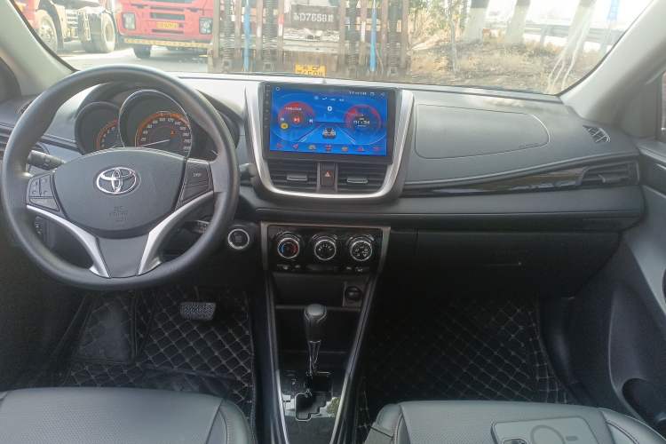 TDK.VehicleDetails.img