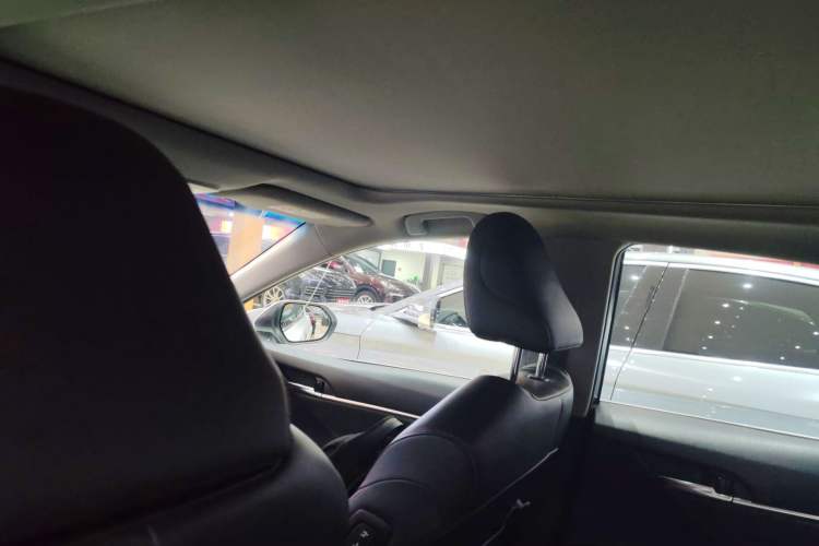 Used Toyota Camry 2018 2.5G Luxury Edition
