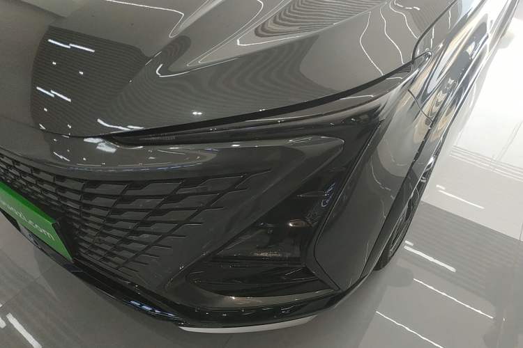 Used Changan UNI-T 2023 2nd Generation 1.5T Luxury Version