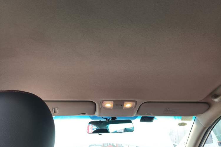 Used Kia K2 2015 Sedan 1.4L MT GLS
