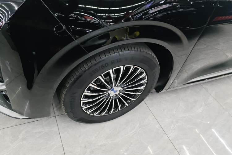 Used Denza D9 2024 DM-i 980 Four-Wheel Drive Prestige Model
