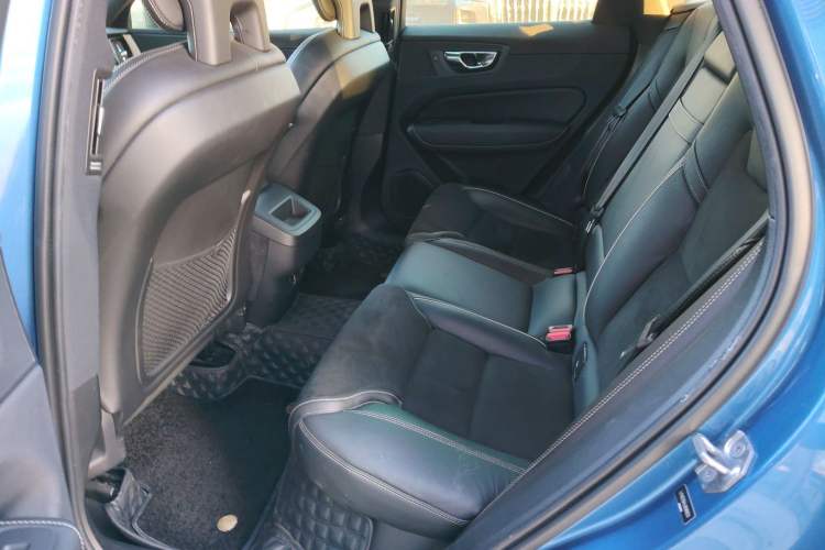 Used Volvo XC60 2018 T5 4x4 Smart & Sporty Edition